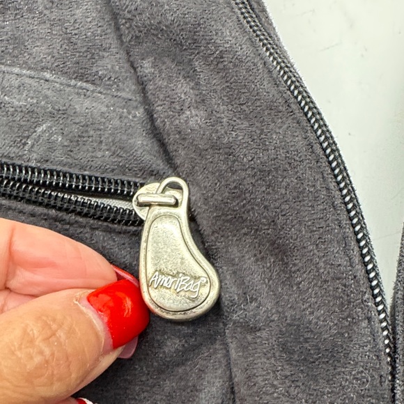 Ameribag Relax Your Back Stylish Black Microsuede Sling Bag BP9393F - Picture 3 of 15